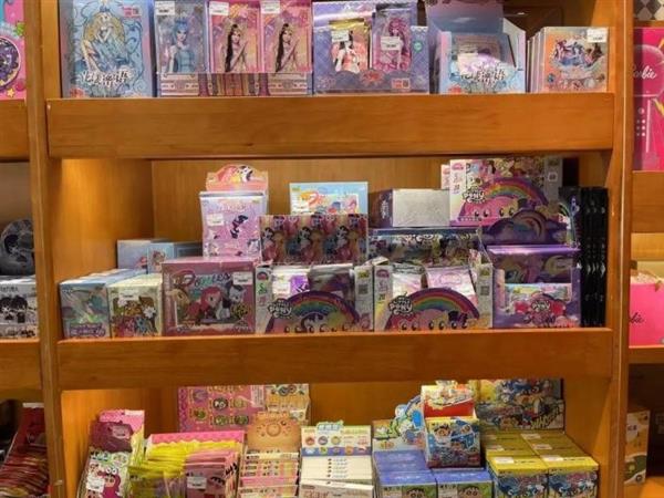 透视青少年卡牌背后的社交与心理需求CQ9电子中国网站卡游小马宝莉卡爆火(图6)