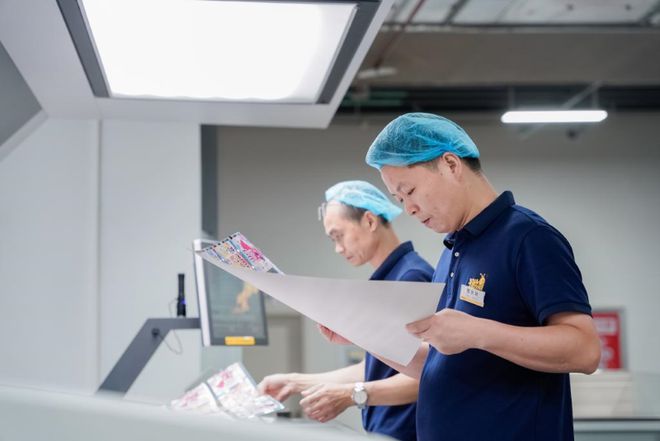 卡牌之都”全球玩家都在这里海淘CQ9电子游戏网站上海已成“